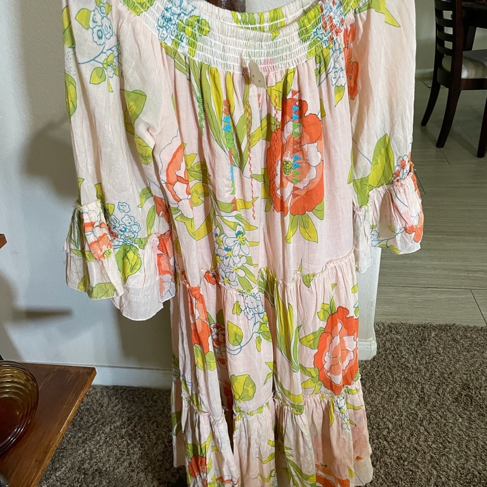 Off the shoulder floral light weight dress!